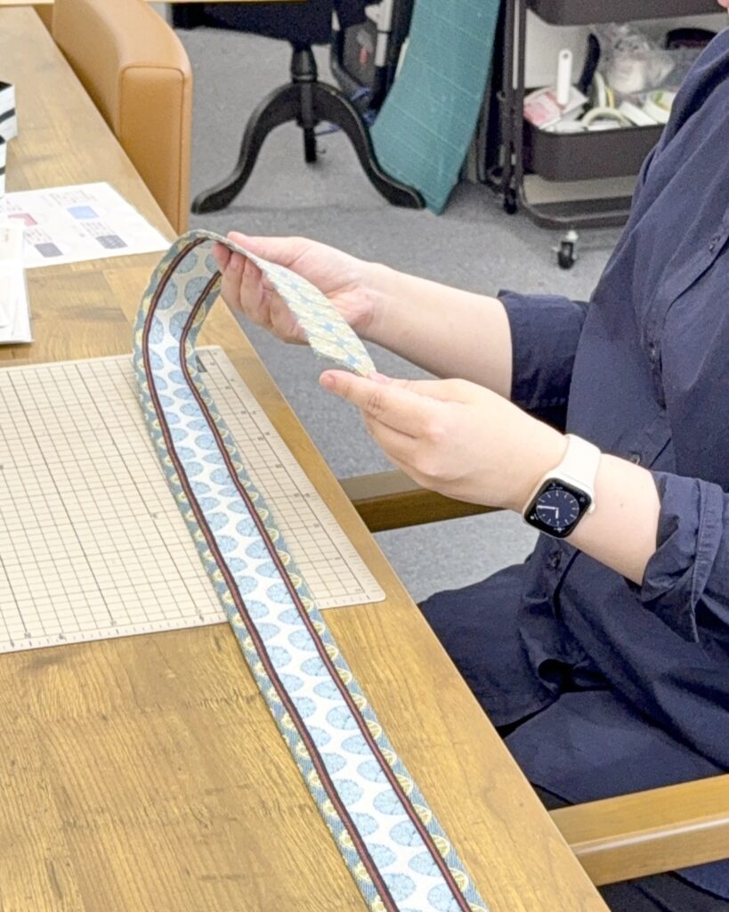 仕上がりを確認中